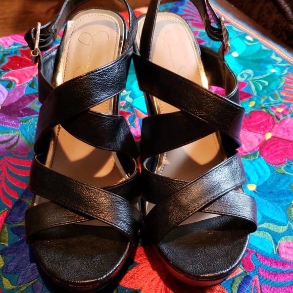 Shoes - Picture 1 of 4